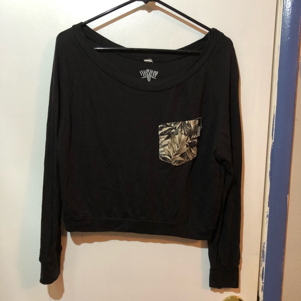 Serengetee cropped long sleeve